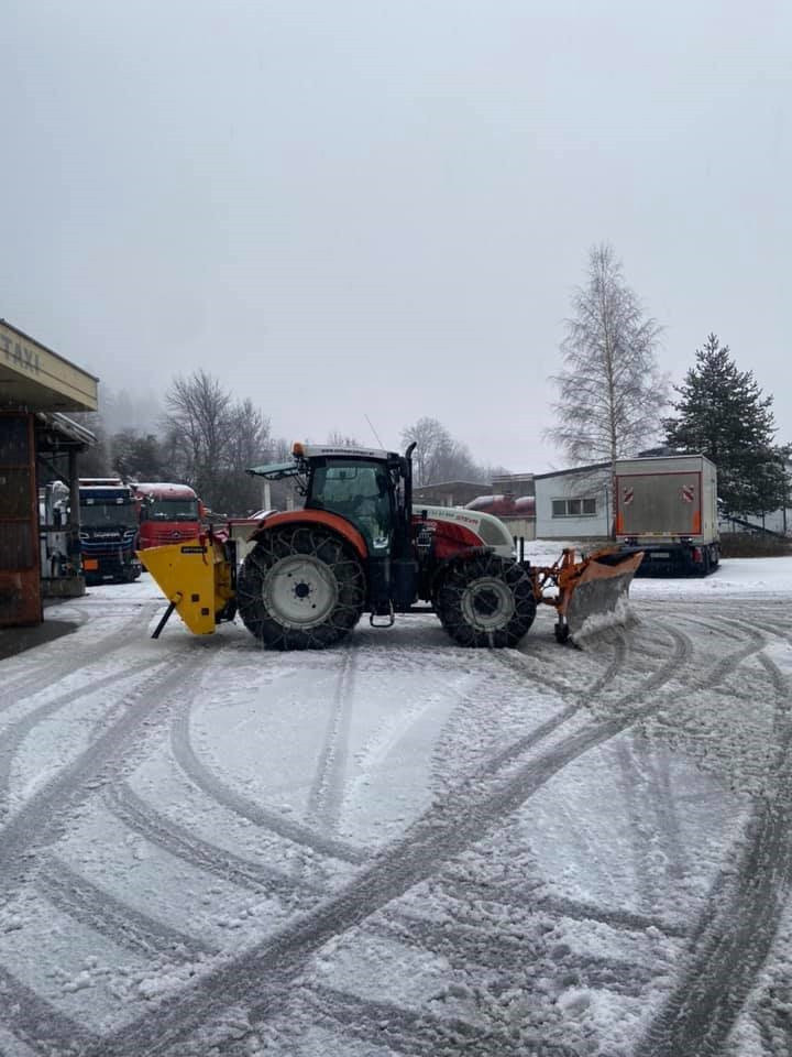 Winterdienst von Erdbau Mangweth in Pfunds